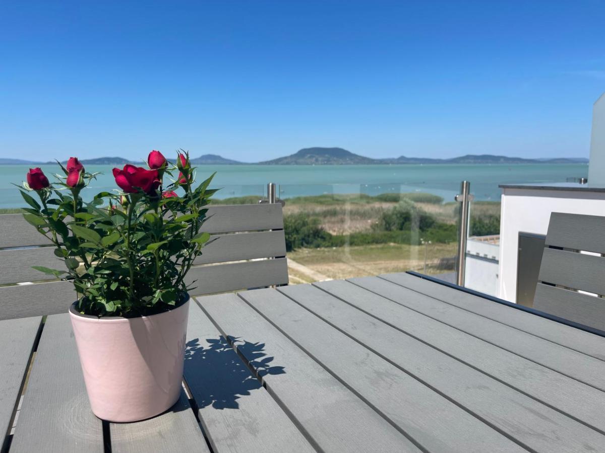 Fenyves Beach Apartman Delux Balatonfenyves Exterior foto